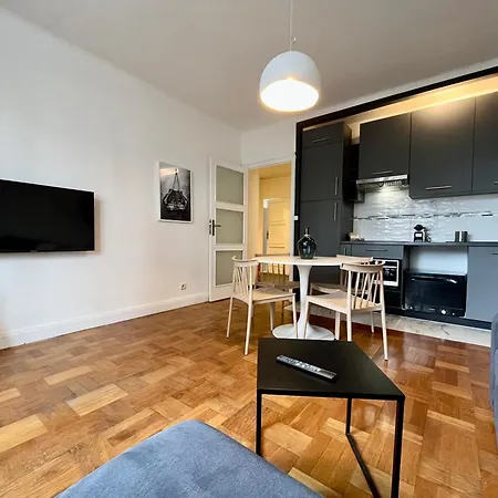 Apartament Corneille *